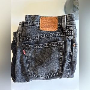 Levi’s Premium Mom Jeans Size 29 acid dark wash